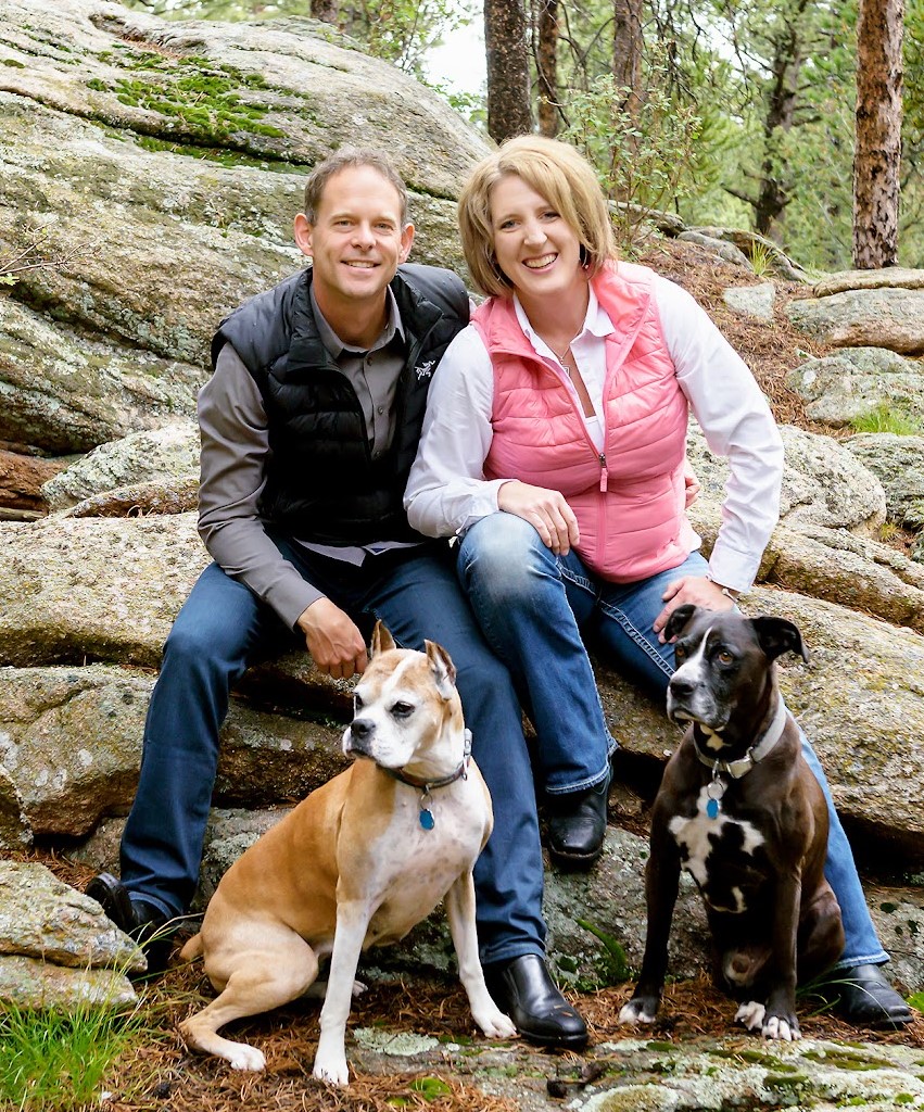 Jeff-Jacki-and-Dogs_Cropped